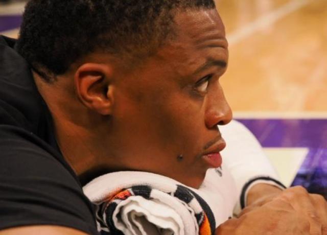 开云体育官网-卡椒说服快艇推动韦少签约 如何融入仍是最大难题